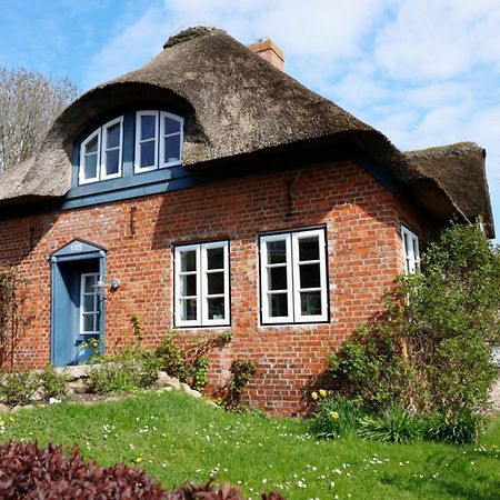 Wattwanderer Villa Oldsum Exterior photo